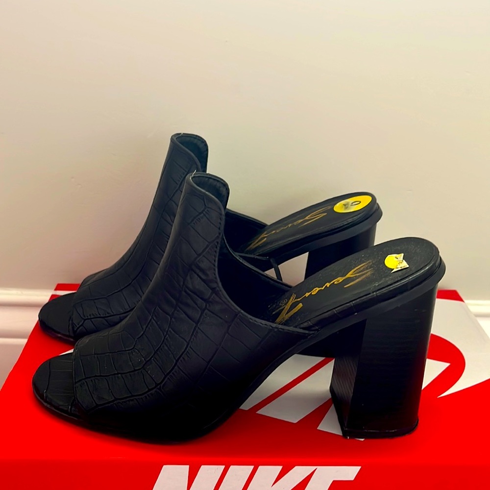 Black mules